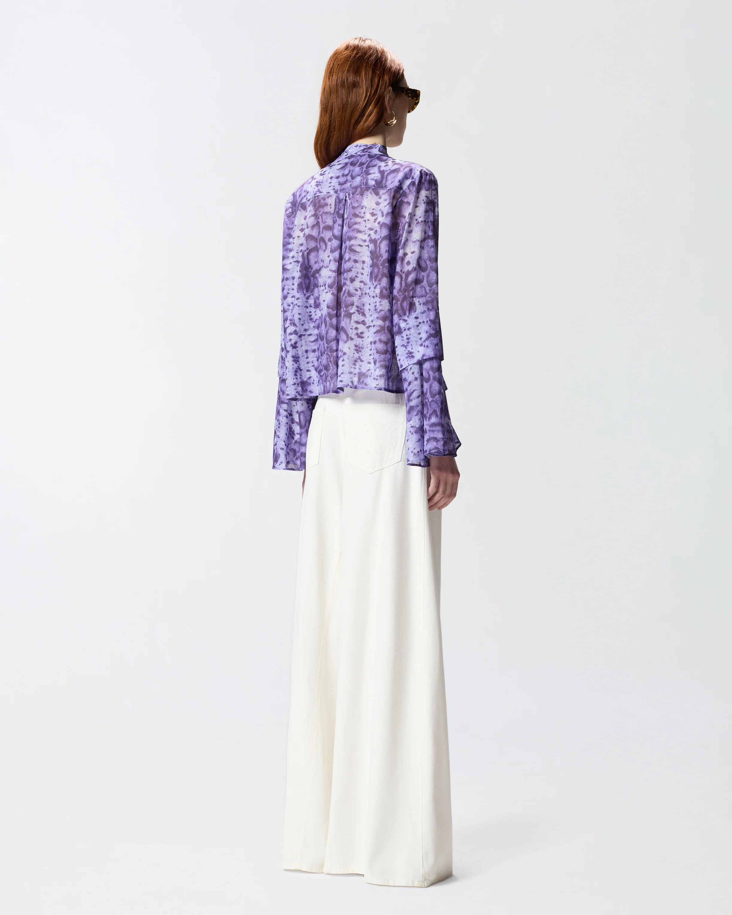 Blusa con stampa snake e bottoni gioiello - Image 3