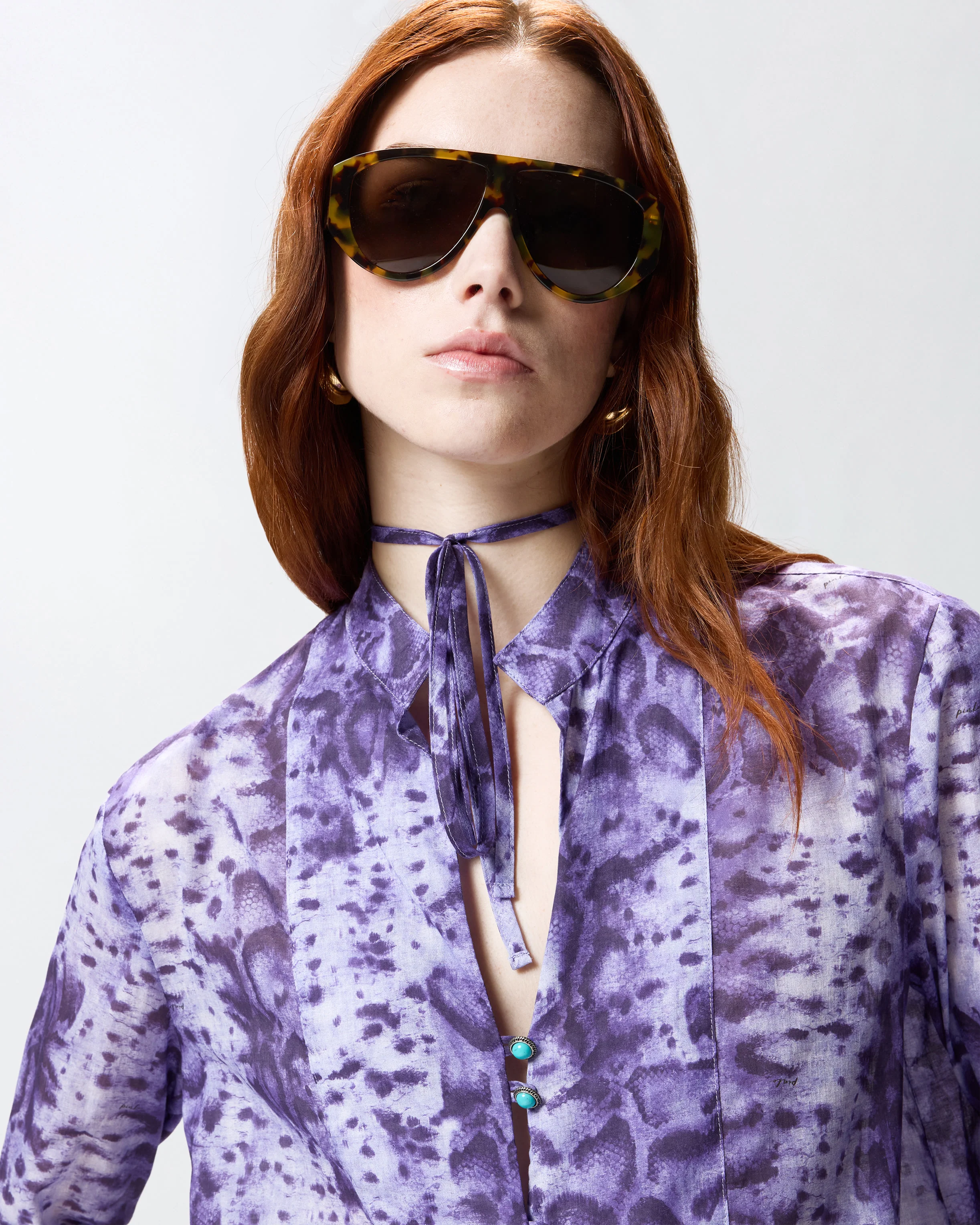 Blusa con stampa snake e bottoni gioiello - Image 4