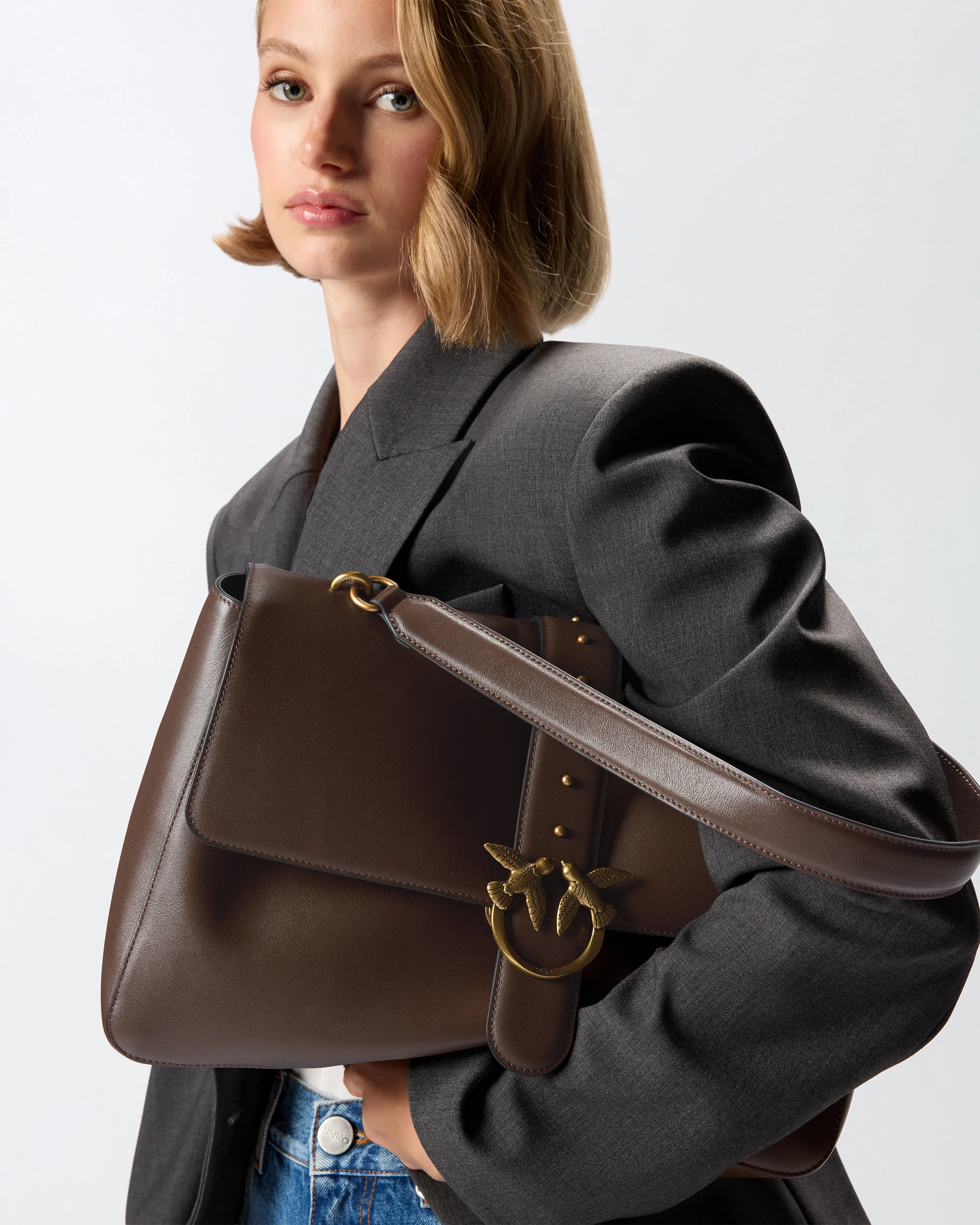 Borsa a spalla maxi Love Bag Slouchy in pelle - Image 6