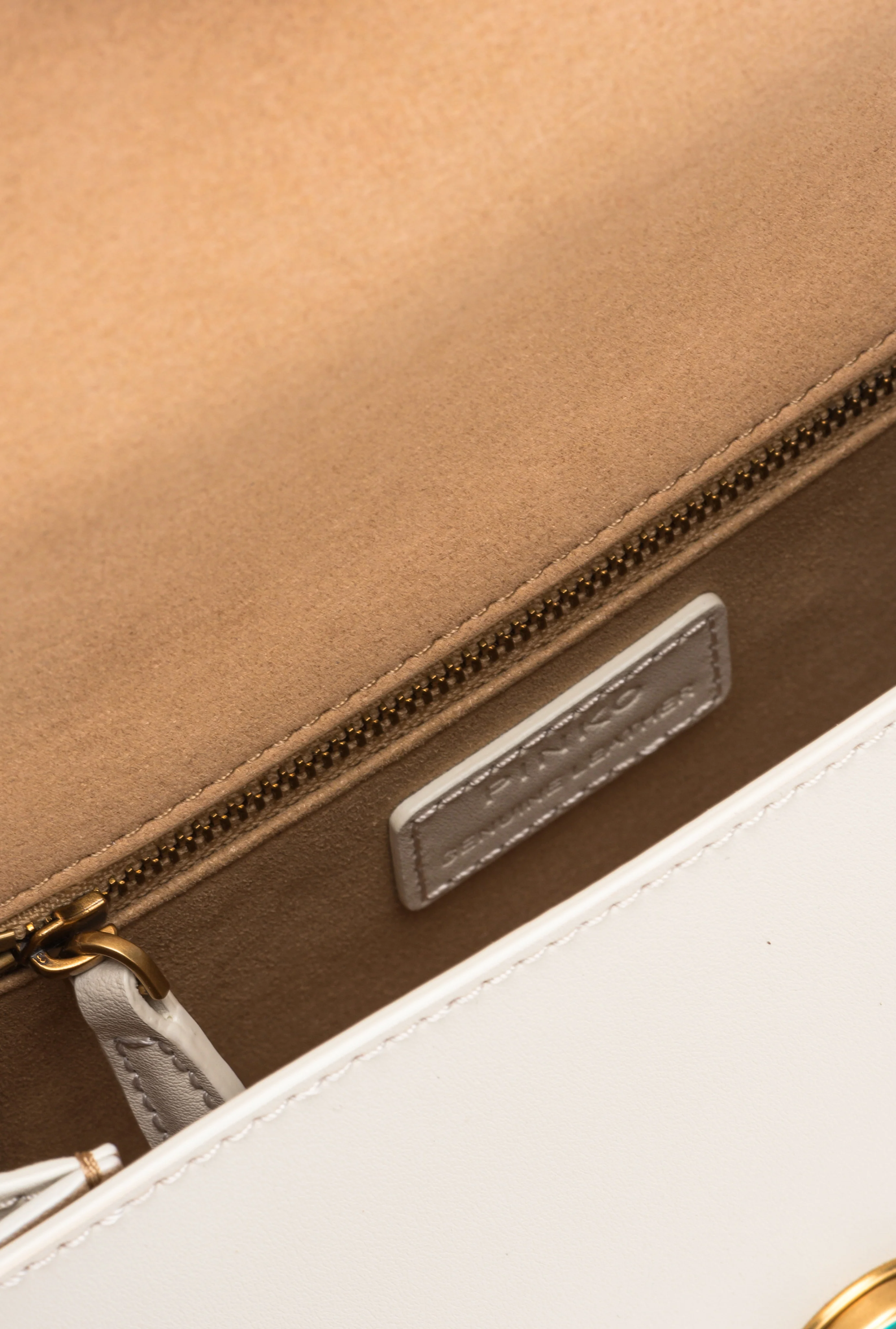 Borsa mini a mano Love Bag Top Handle in pelle - Image 5