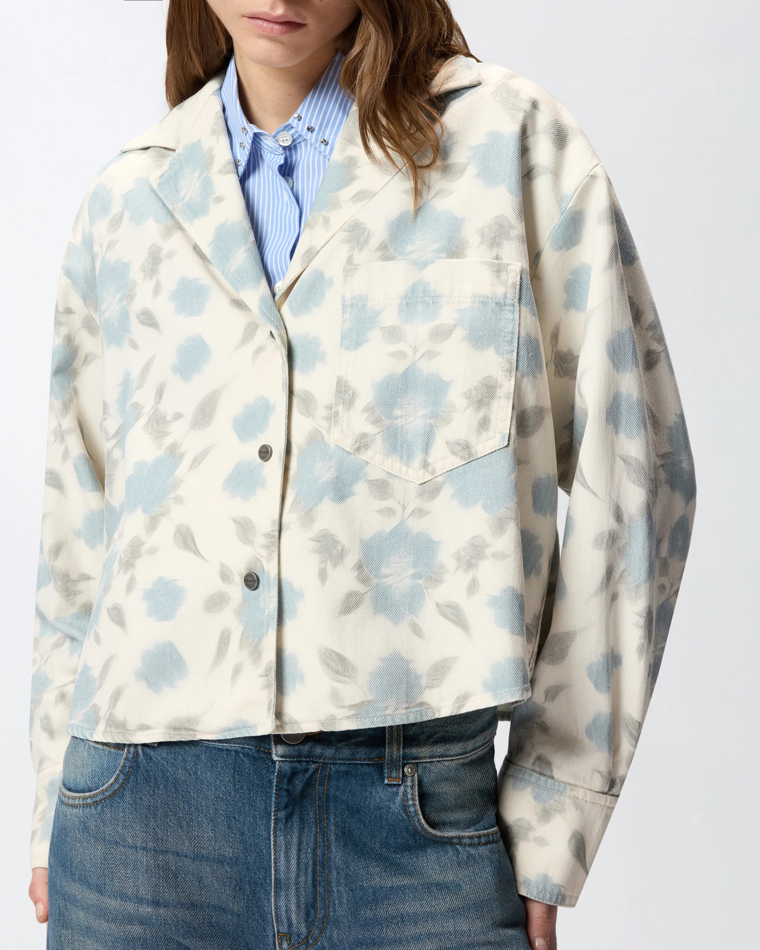 Camicia boxy leggera con stampa a fiori - Image 4