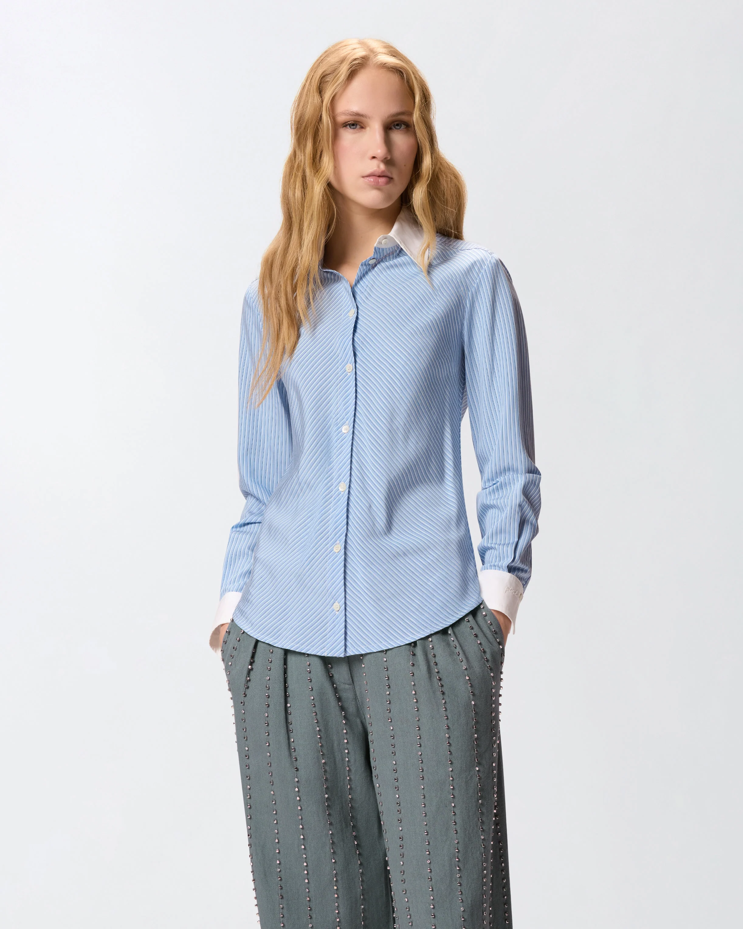 Camicia con collo e polsi a contrasto
