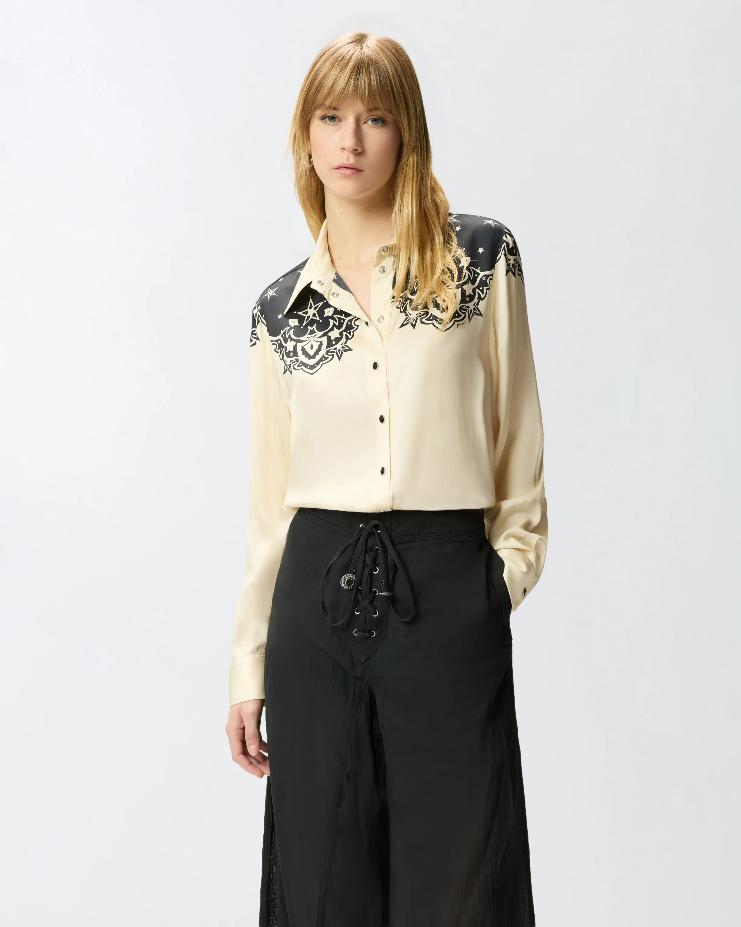 Camicia con stampa stelle piazzata