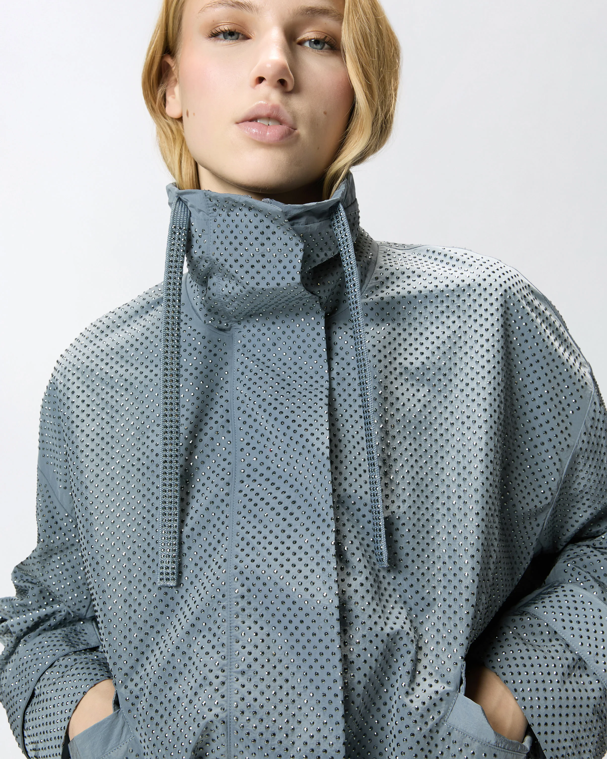 Giacca blouson con micro borchie all over