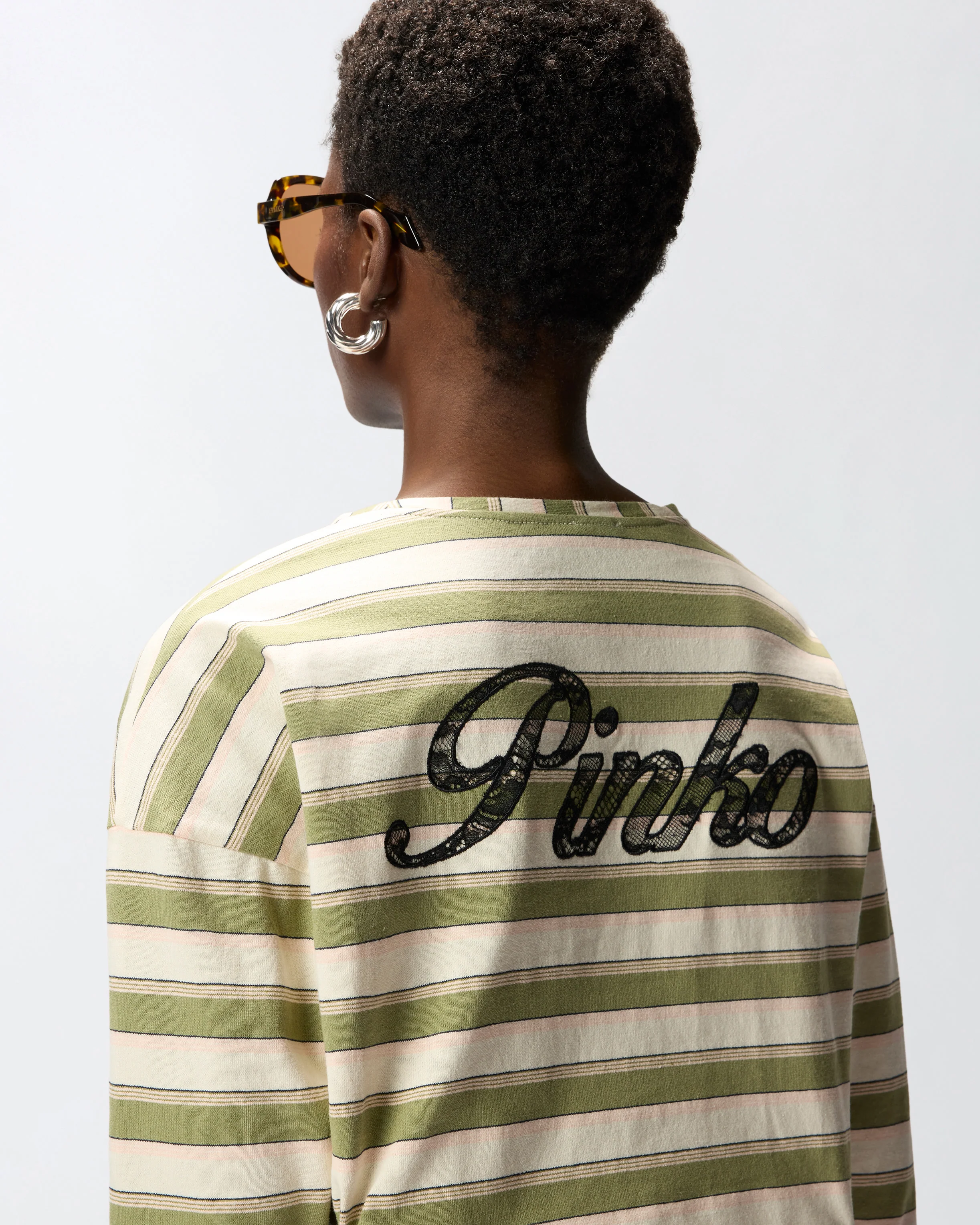 Maglia in jersey a righe con colletto strutturato - Image 4