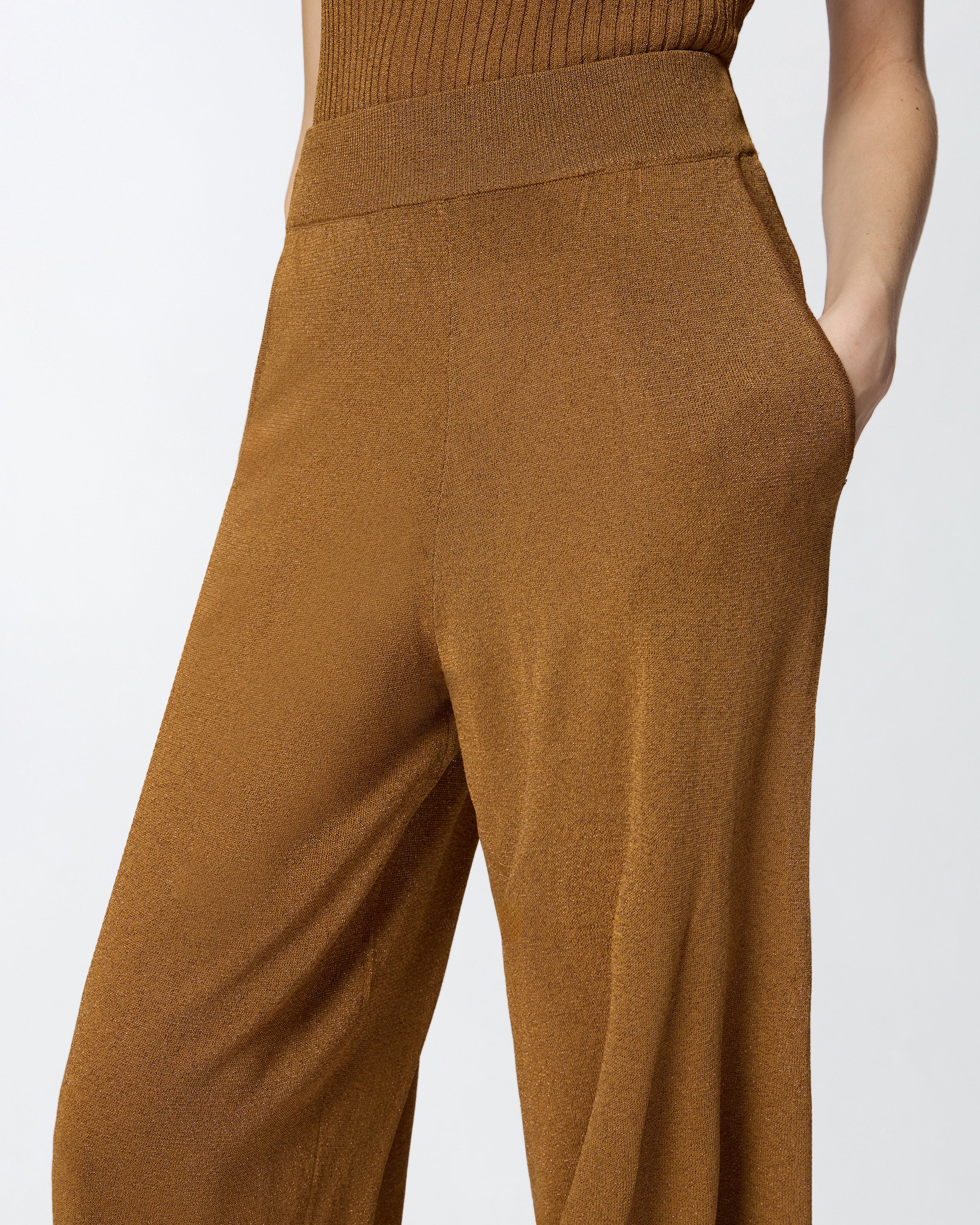 Pantaloni ampi con filo metallizzato - Image 4