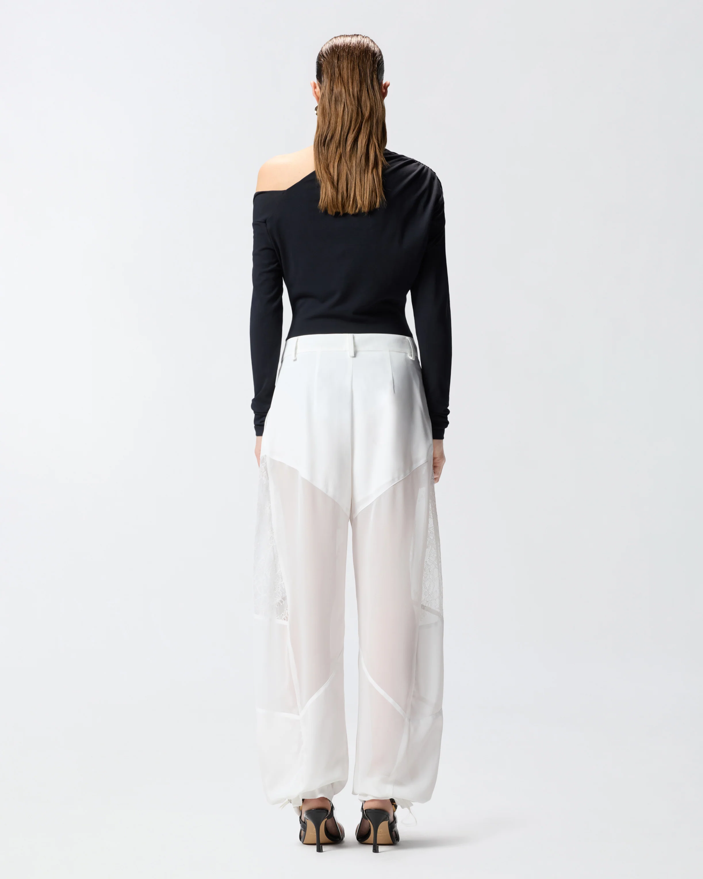 Pantaloni con dettagli in pizzo - Image 3