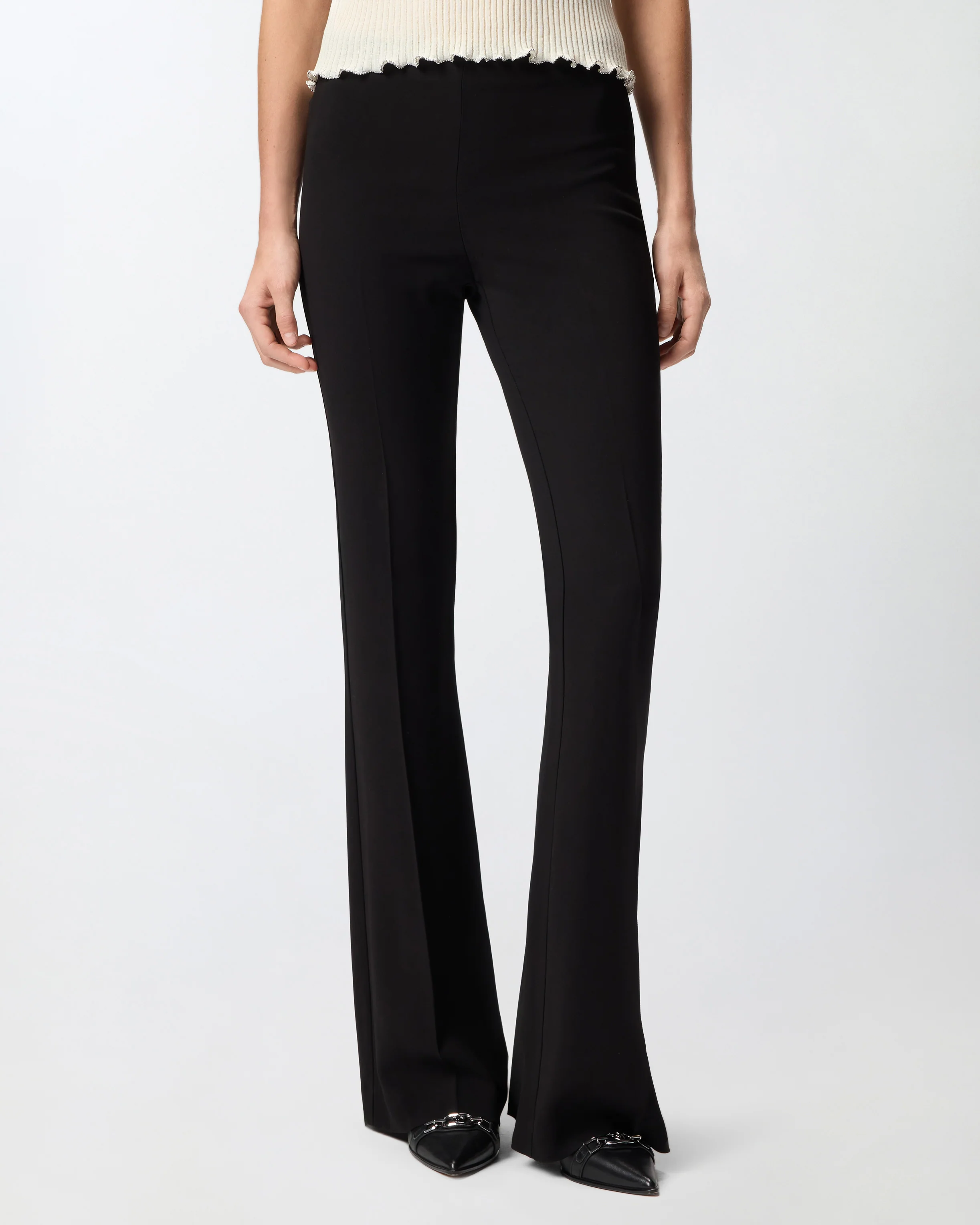 Pantaloni svasati con piega stirata - Image 2