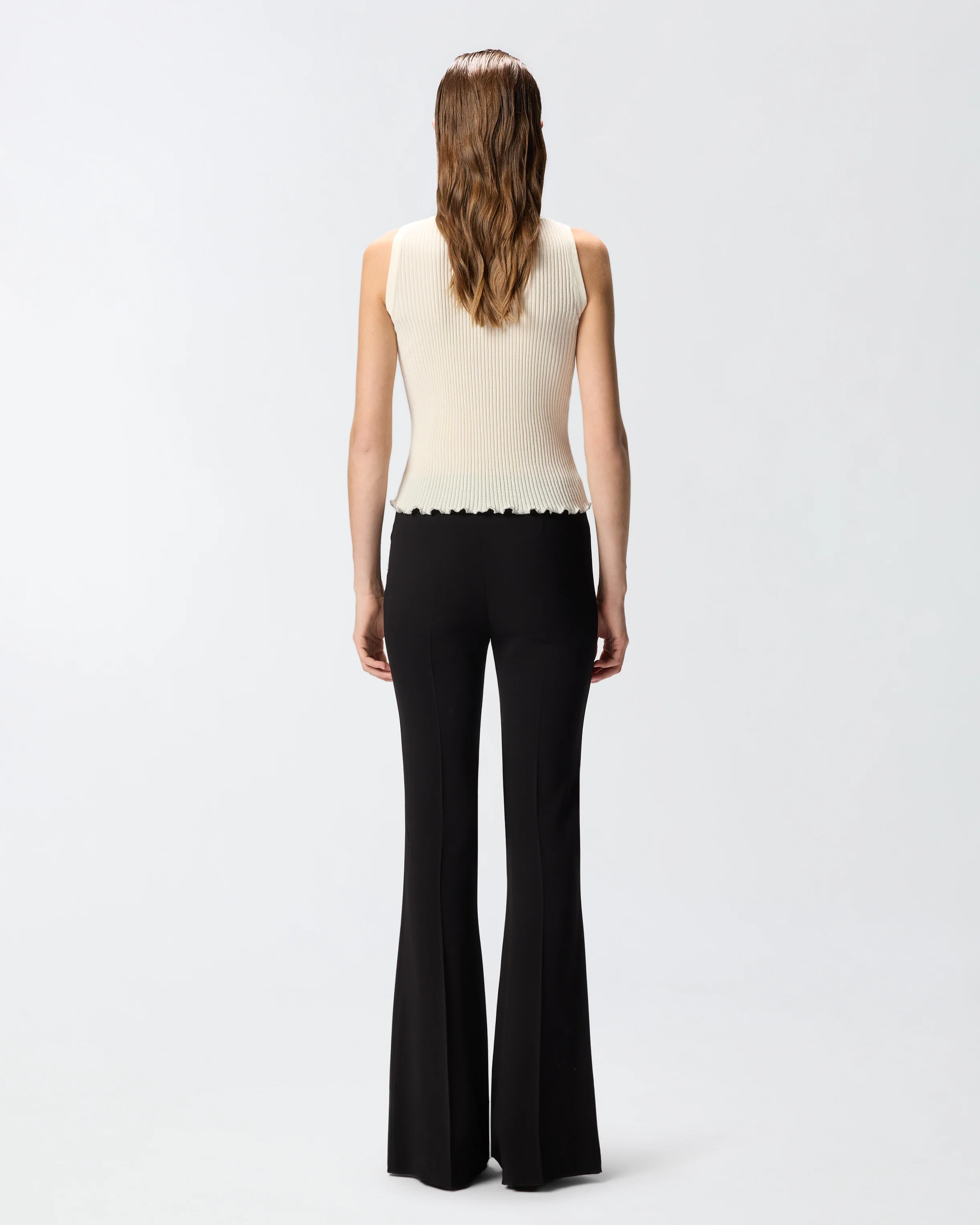 Pantaloni svasati con piega stirata - Image 3