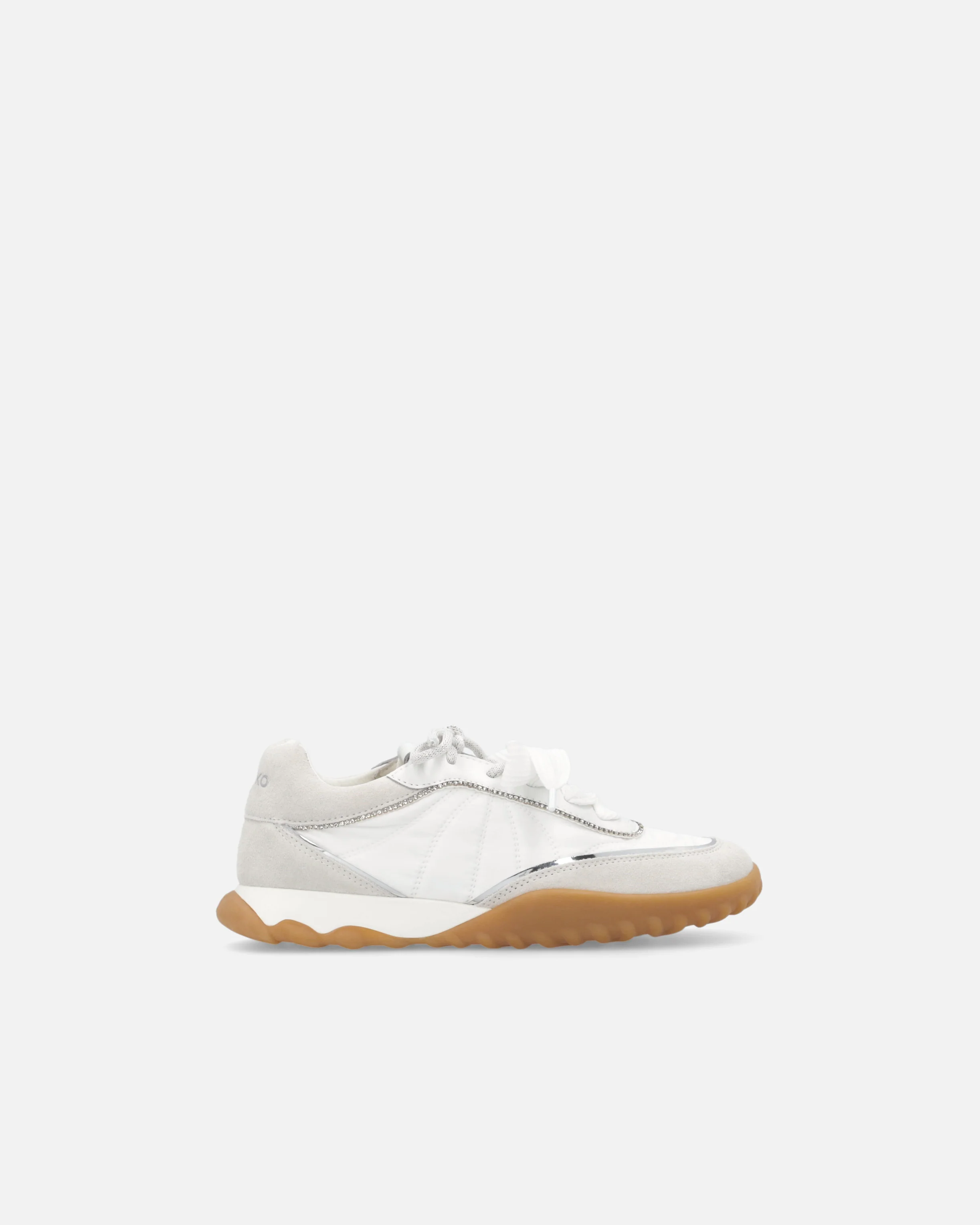 Scarpa da ginnastica con lacci doppi
