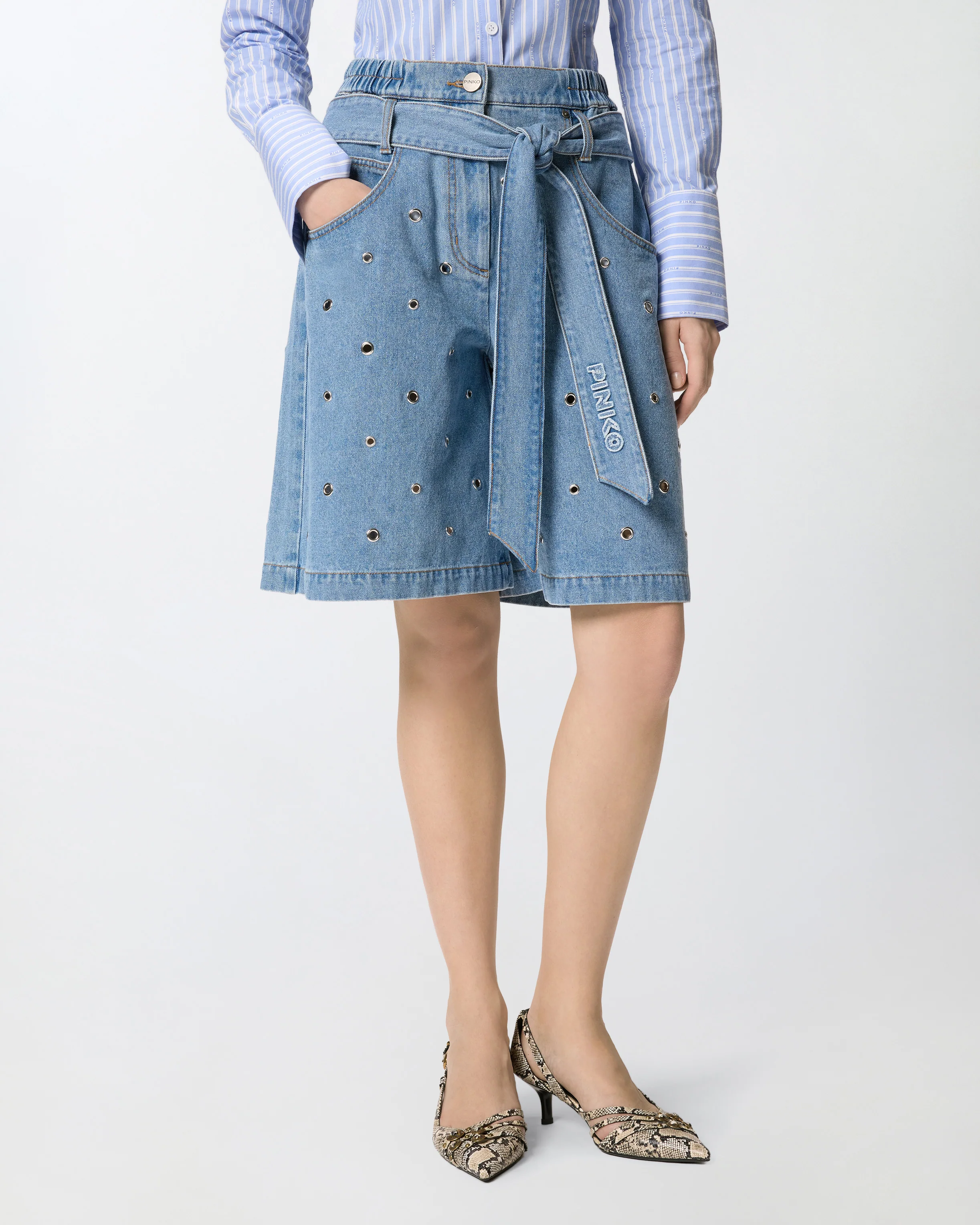 Shorts in denim con occhielli e cintura - Image 2
