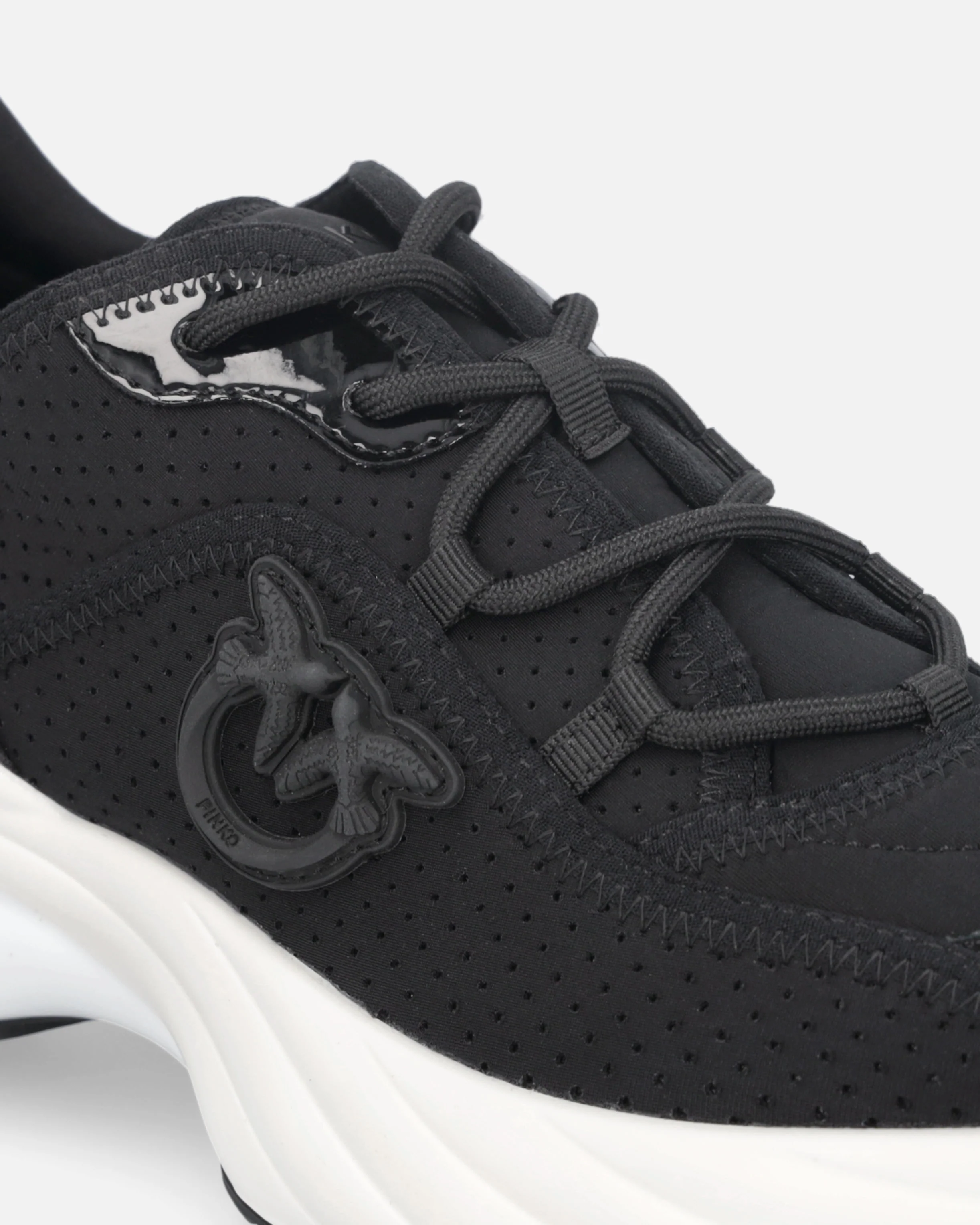 Sneakers Ariel traforate con logo uccellini - Image 4