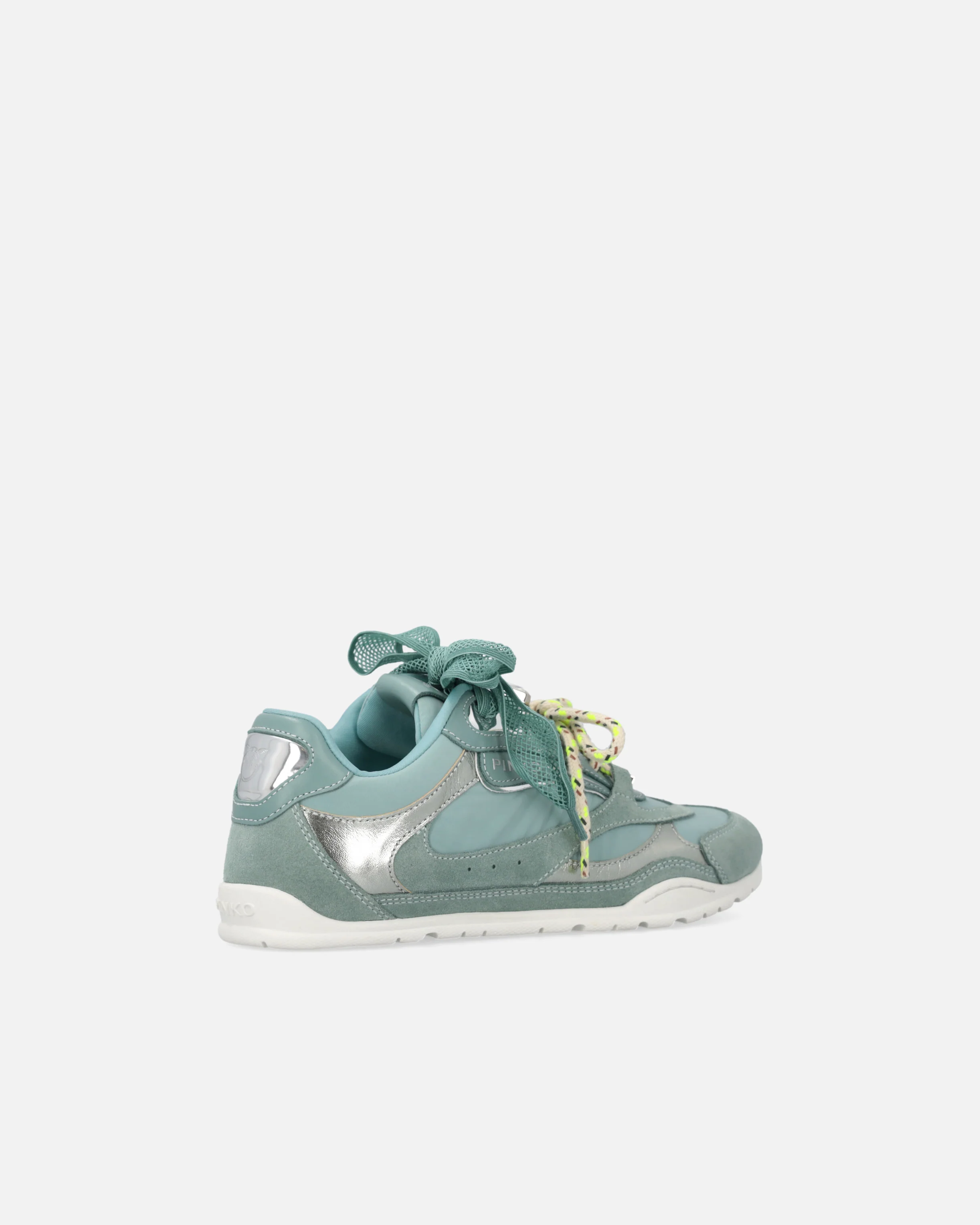 Sneakers con lacci doppi e applicazioni - Image 3