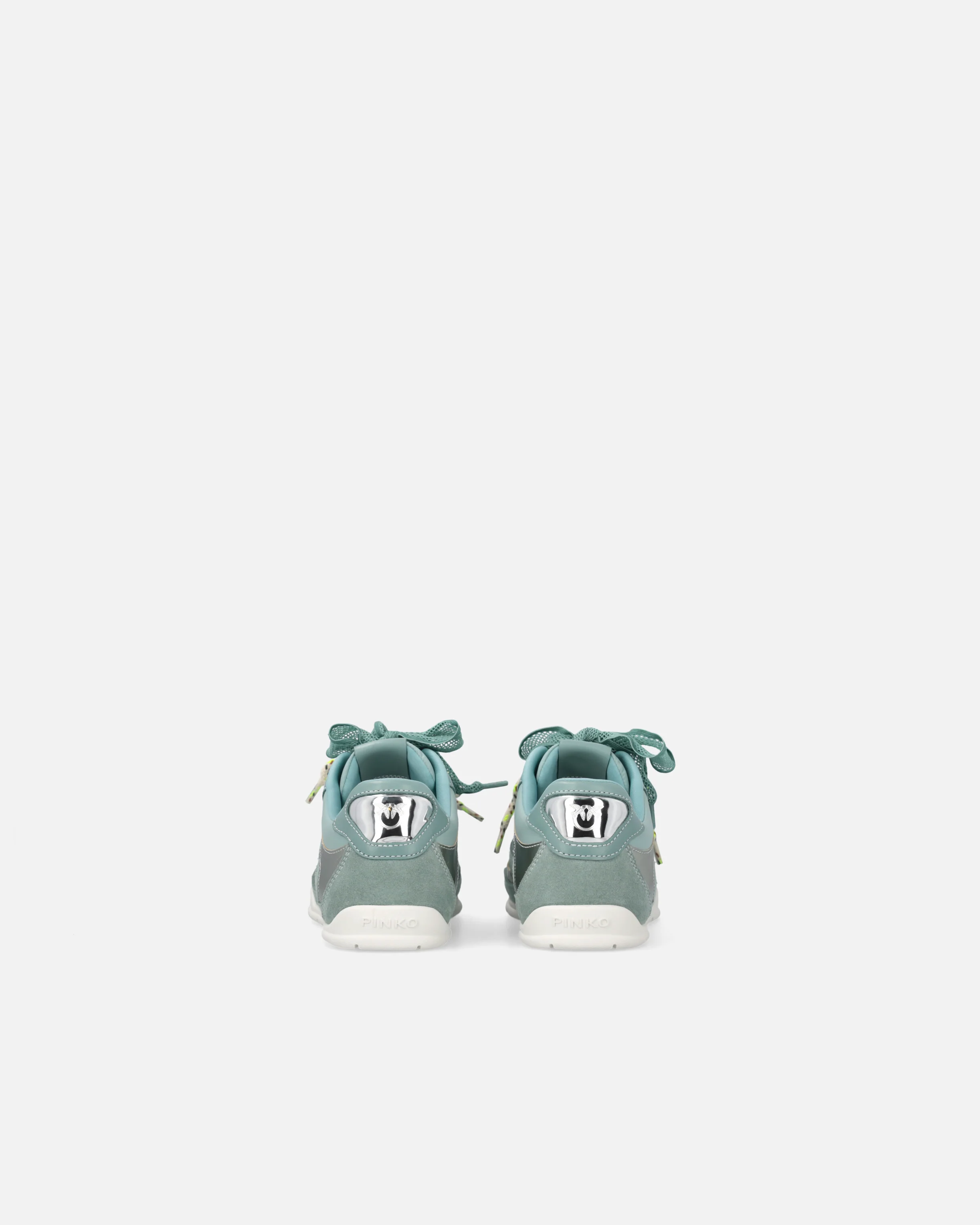 Sneakers con lacci doppi e applicazioni - Image 8
