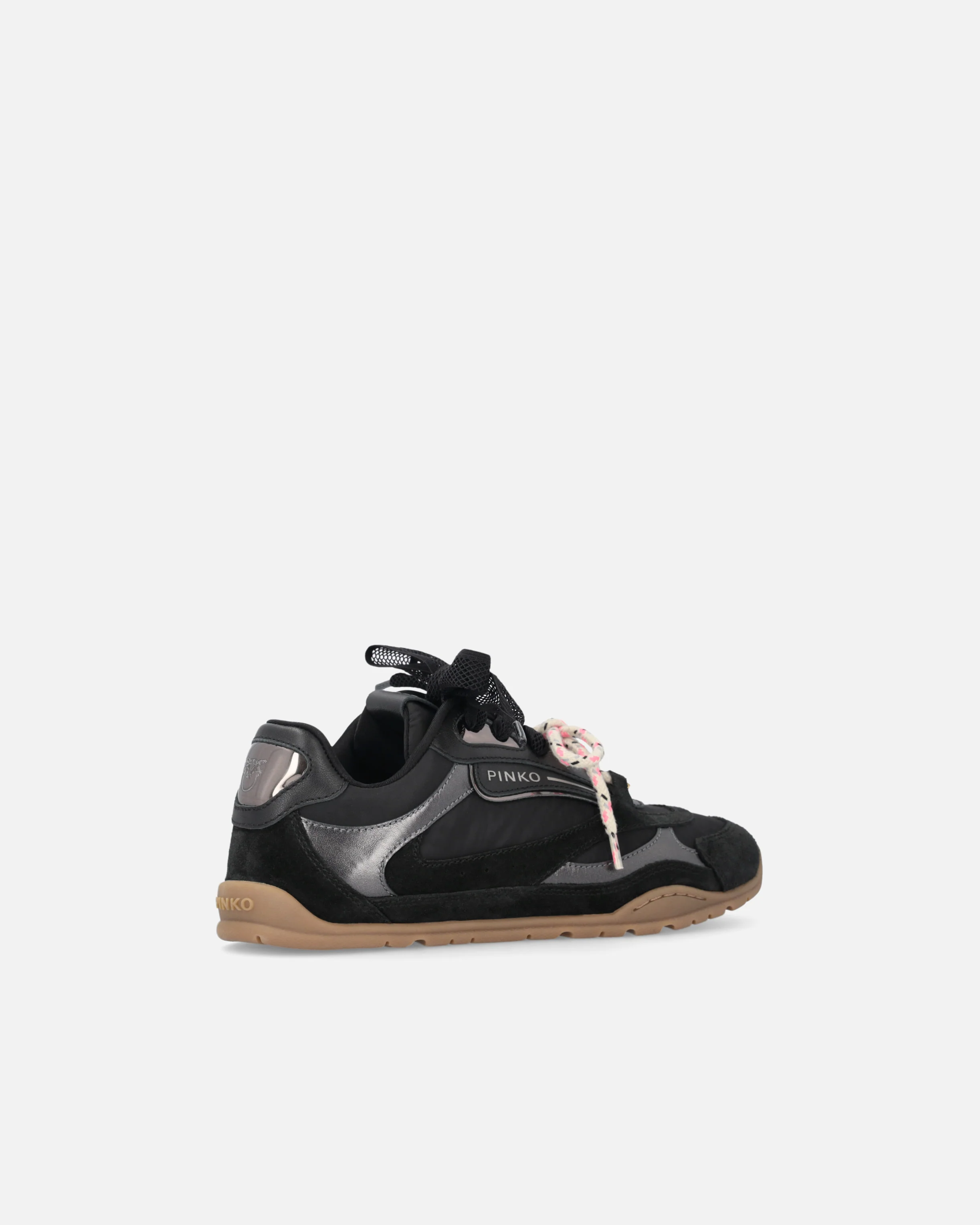 Sneakers con lacci doppi e applicazioni - Image 3