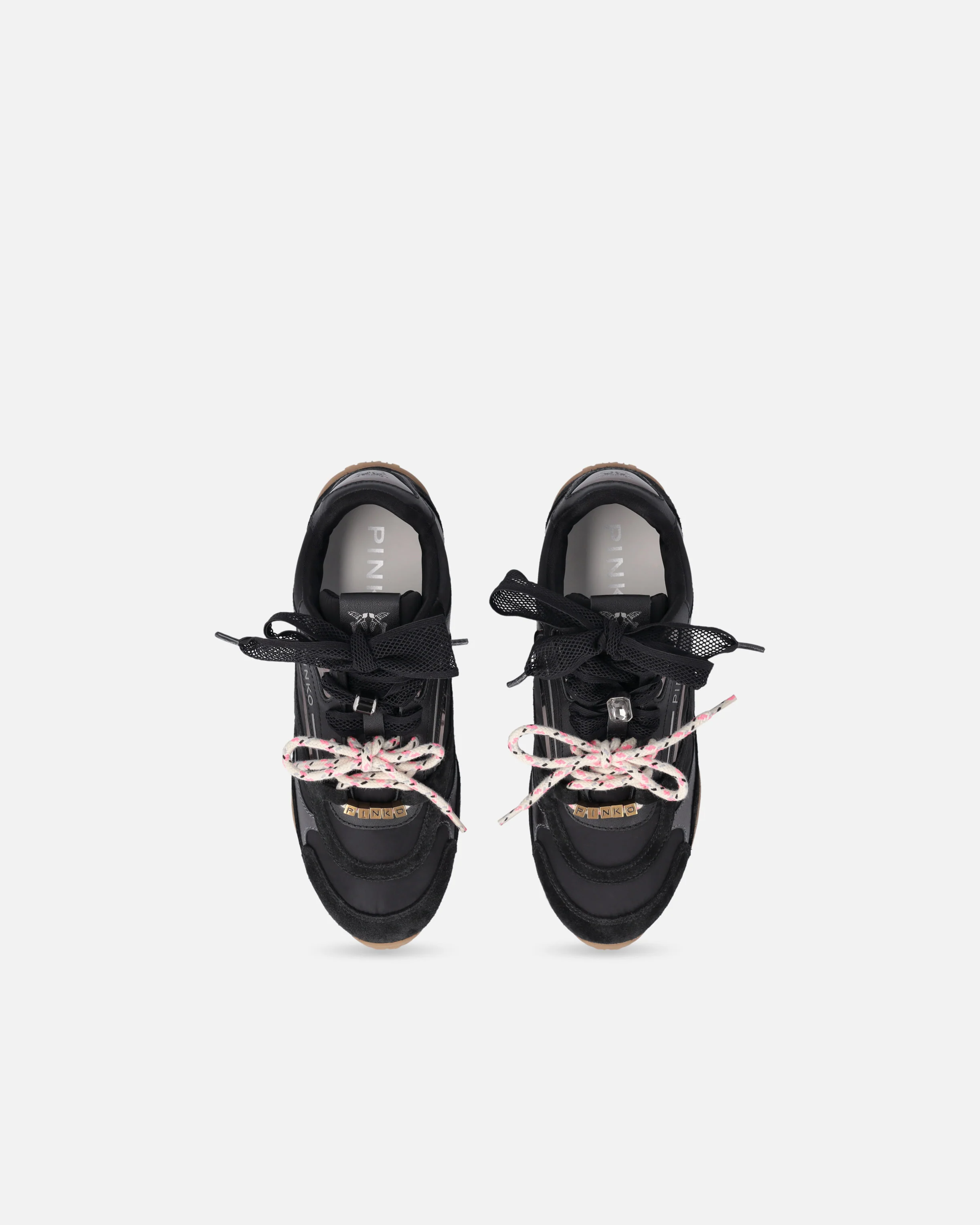 Sneakers con lacci doppi e applicazioni - Image 9