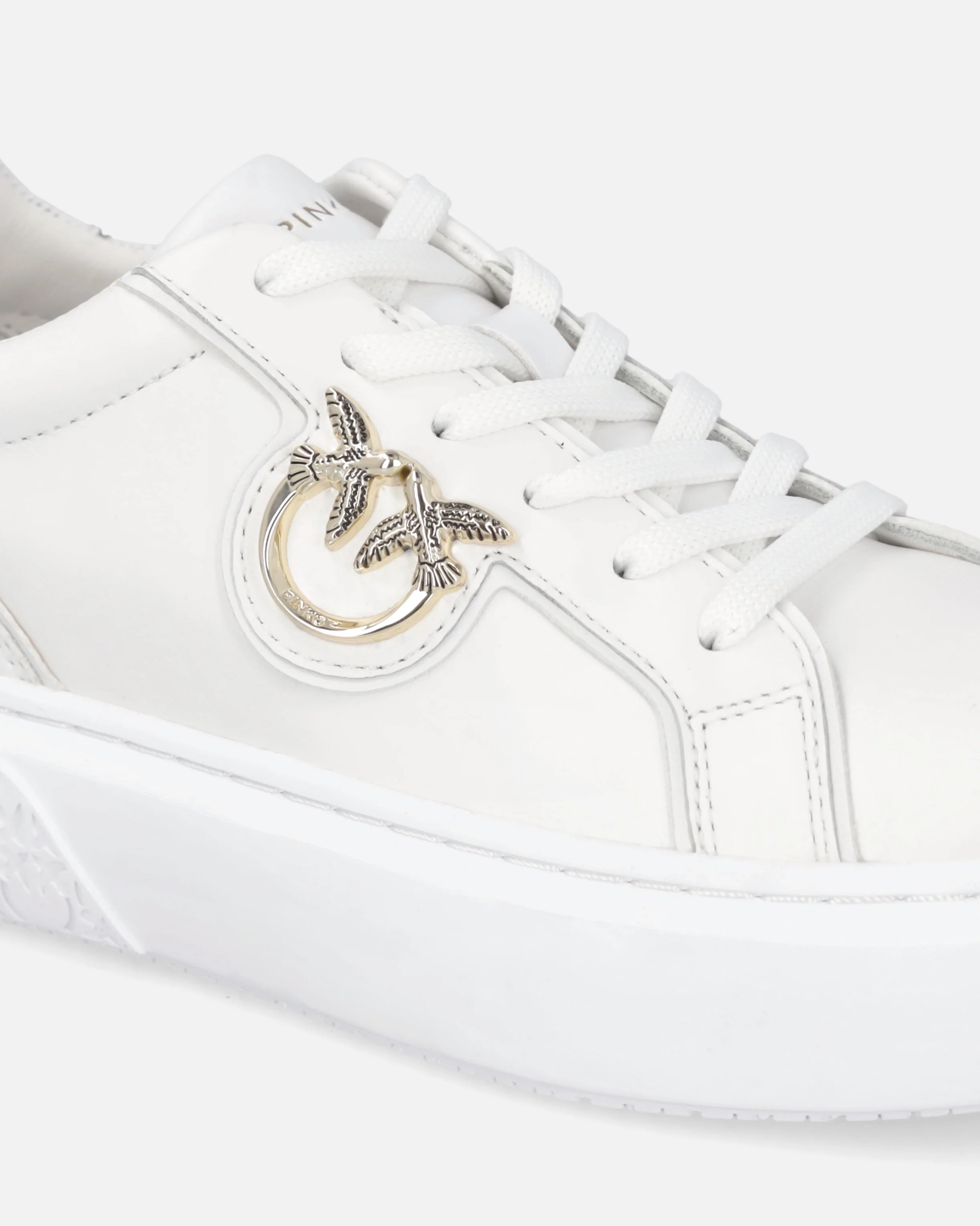 Sneakers flatform con suola alta e logo in metallo - Image 4