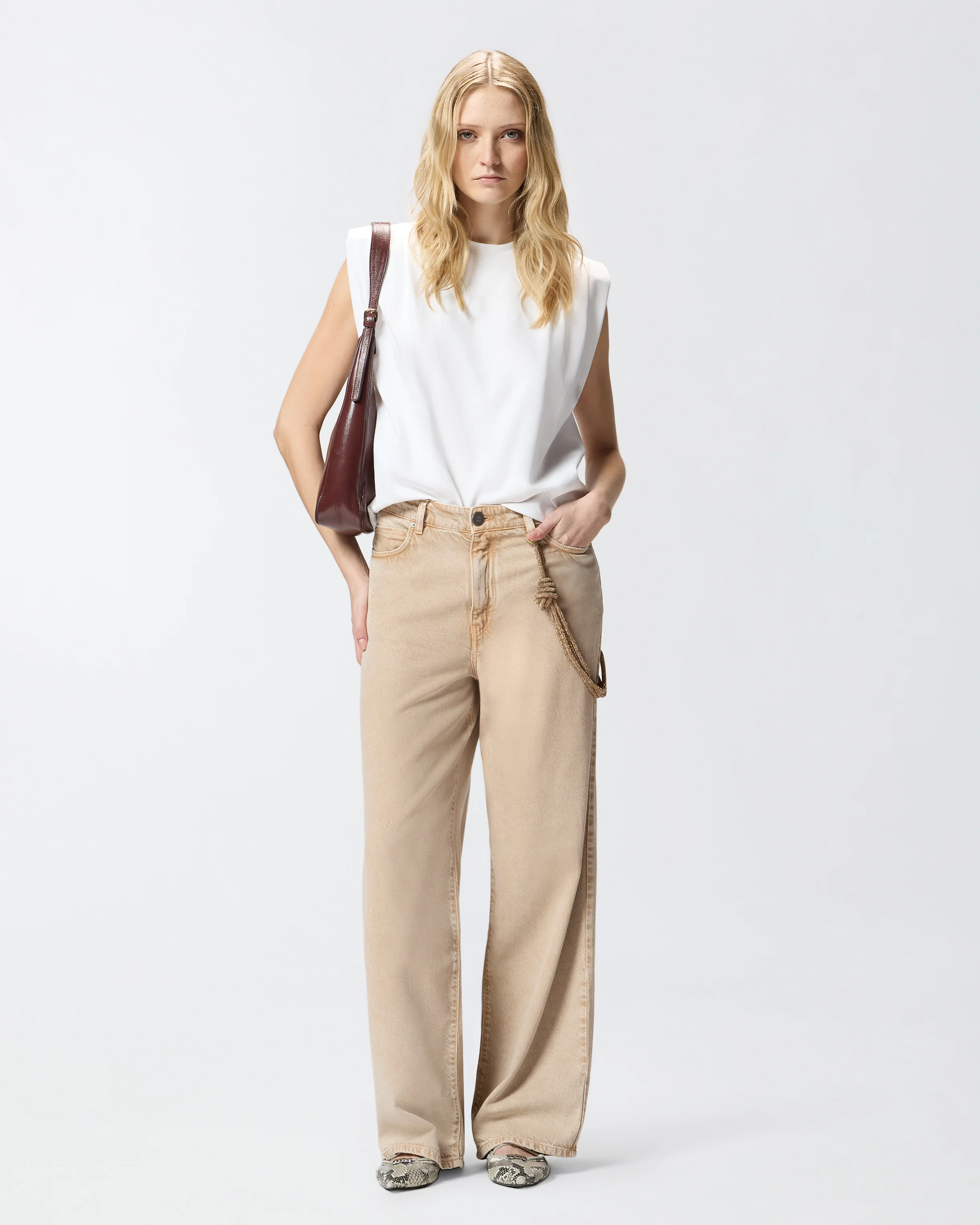 T-shirt smanicata in jersey doppio - Image 2