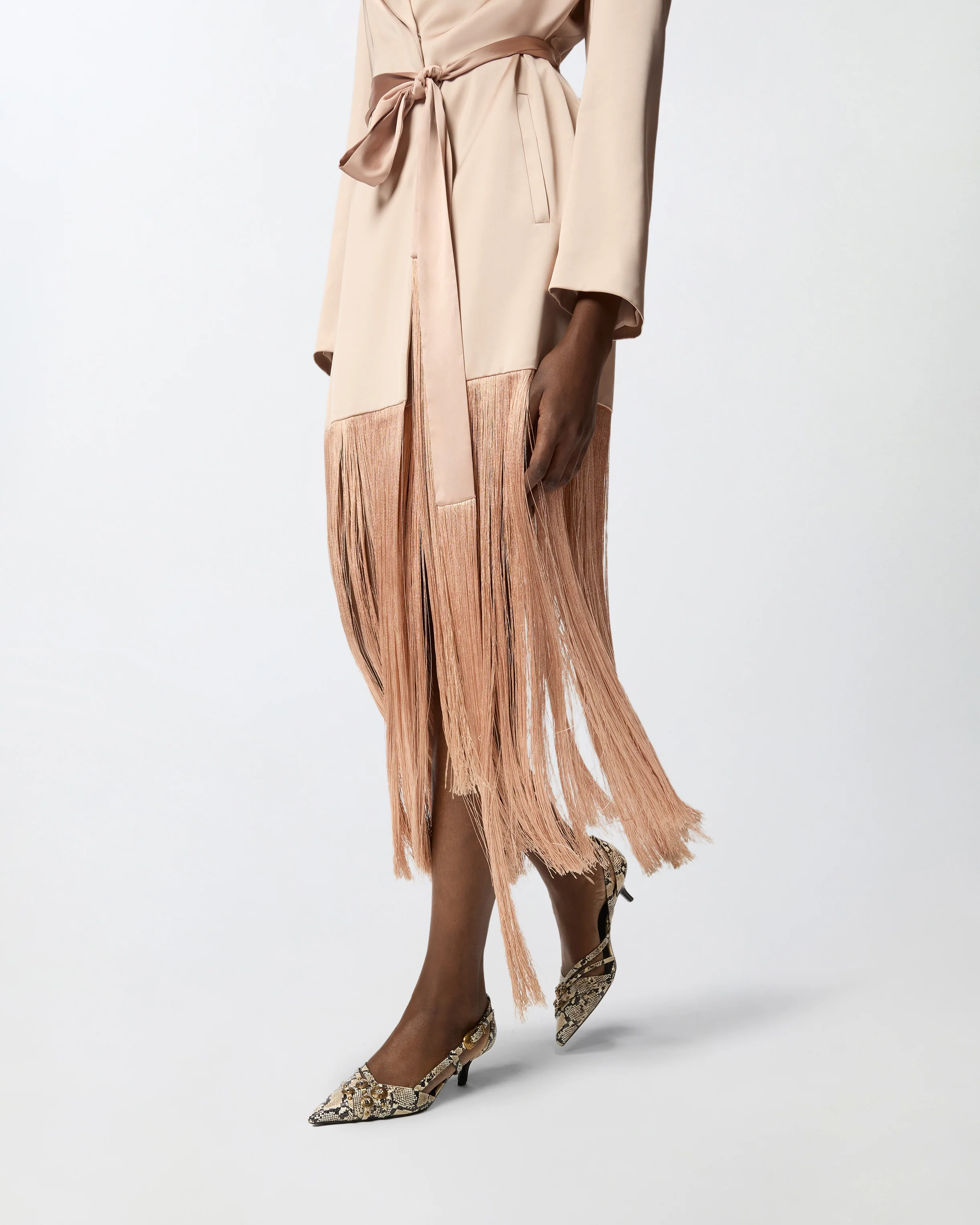 Trench in satin con frange - Image 4